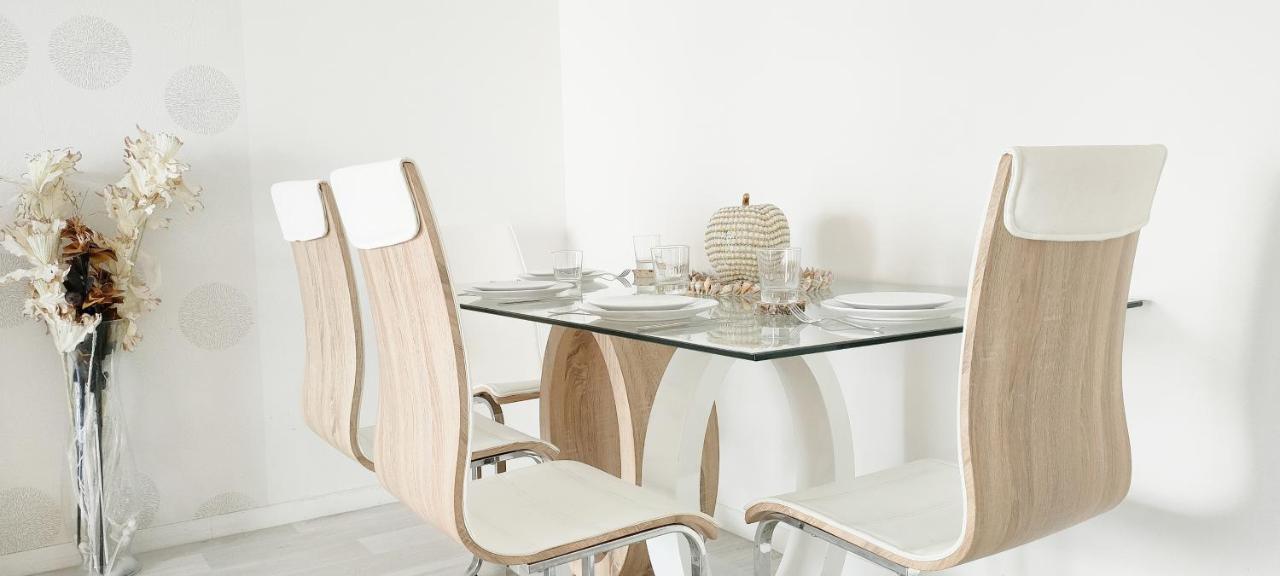 Chic Apart With Parking Near Paris Apartment Epinay-sur-Seine Exterior photo